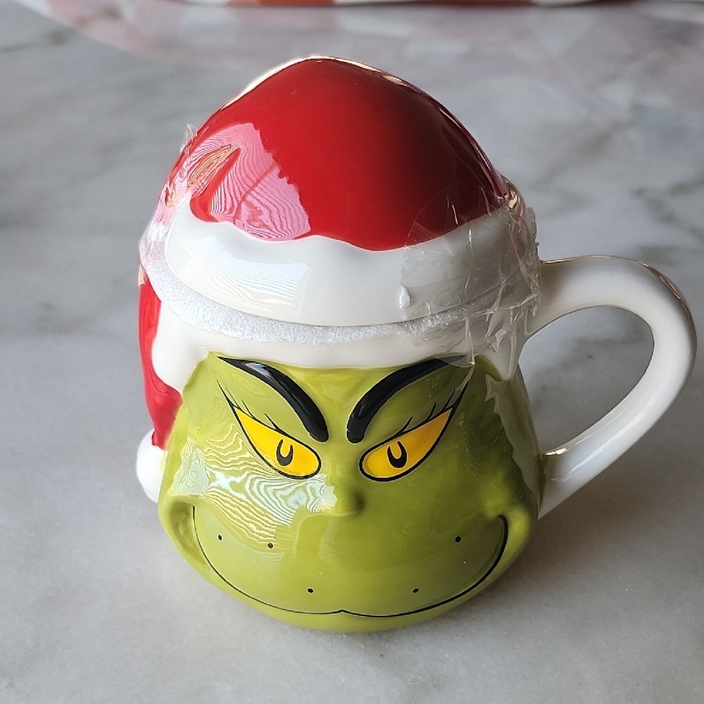 How the Grinch Stole Christmas Mug With Santa Hat Lid Dr Seuss